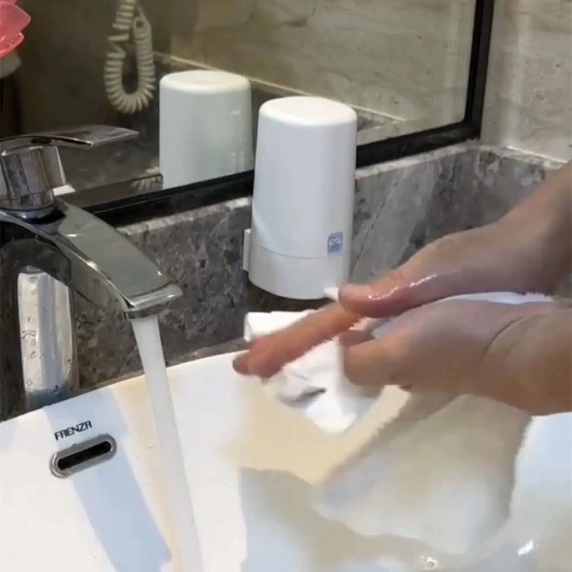 SudSlicer: Mountable Soap Grinding Box