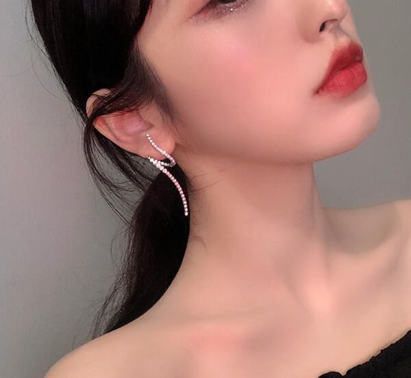 High-grade Exquisite Shiny Earrings