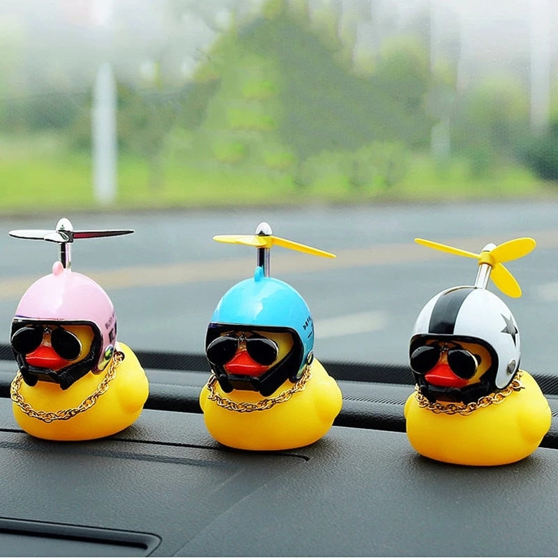 【LV062】Car Cute Little Yellow Duck With Helmet Propeller Wind-breaking Wave-breaking Duck