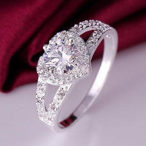 Exquisite Silver Heart-shaped Wedding Rings zircon Ring